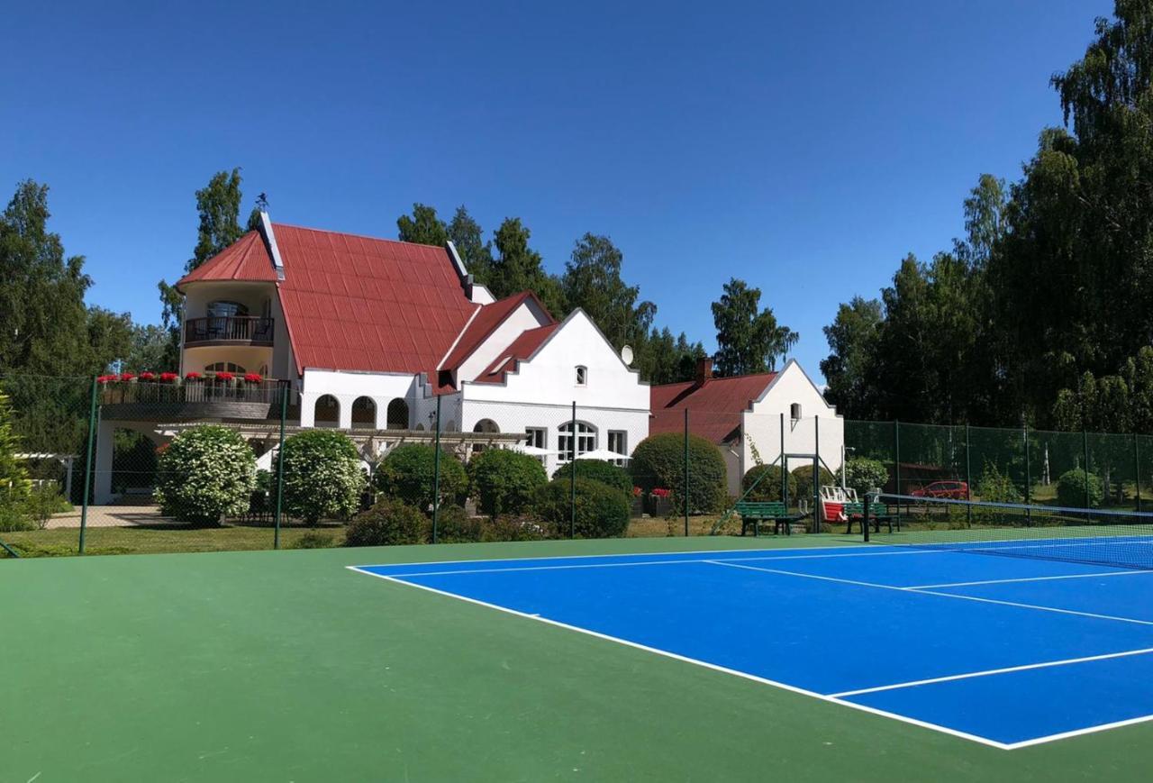 Karle Hotel Vitrupe Екстер'єр фото