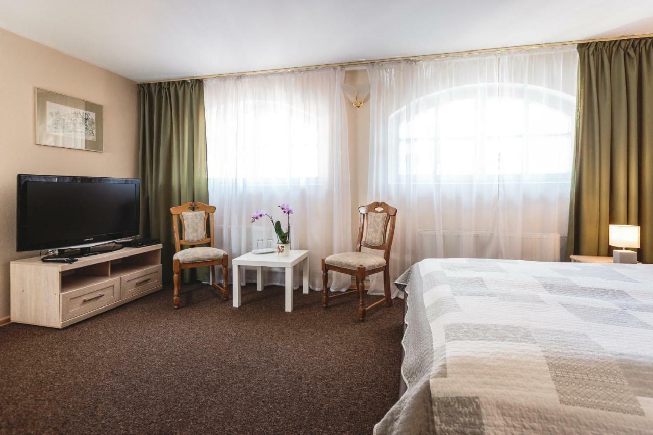 Karle Hotel Vitrupe Екстер'єр фото