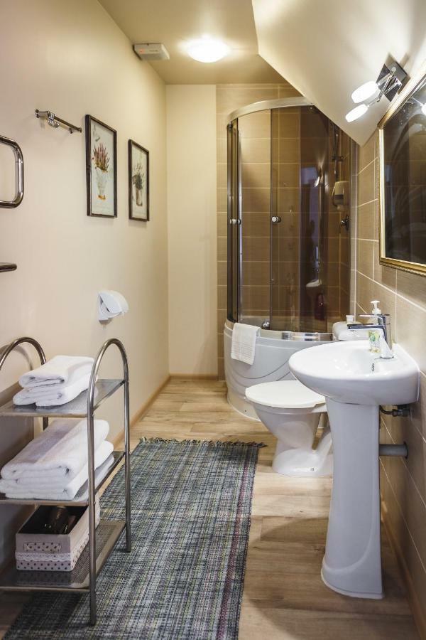 Karle Hotel Vitrupe Екстер'єр фото